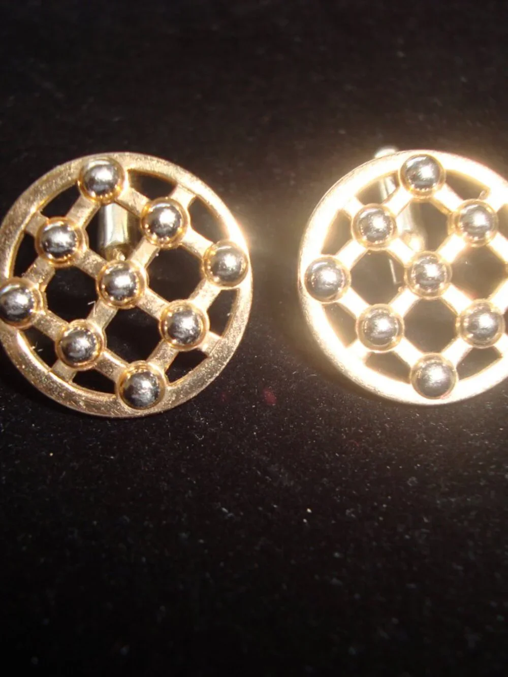 Vintage Swank Gold Tone Round Textured Silver Ball Grid Pattern Cufflinks Mens